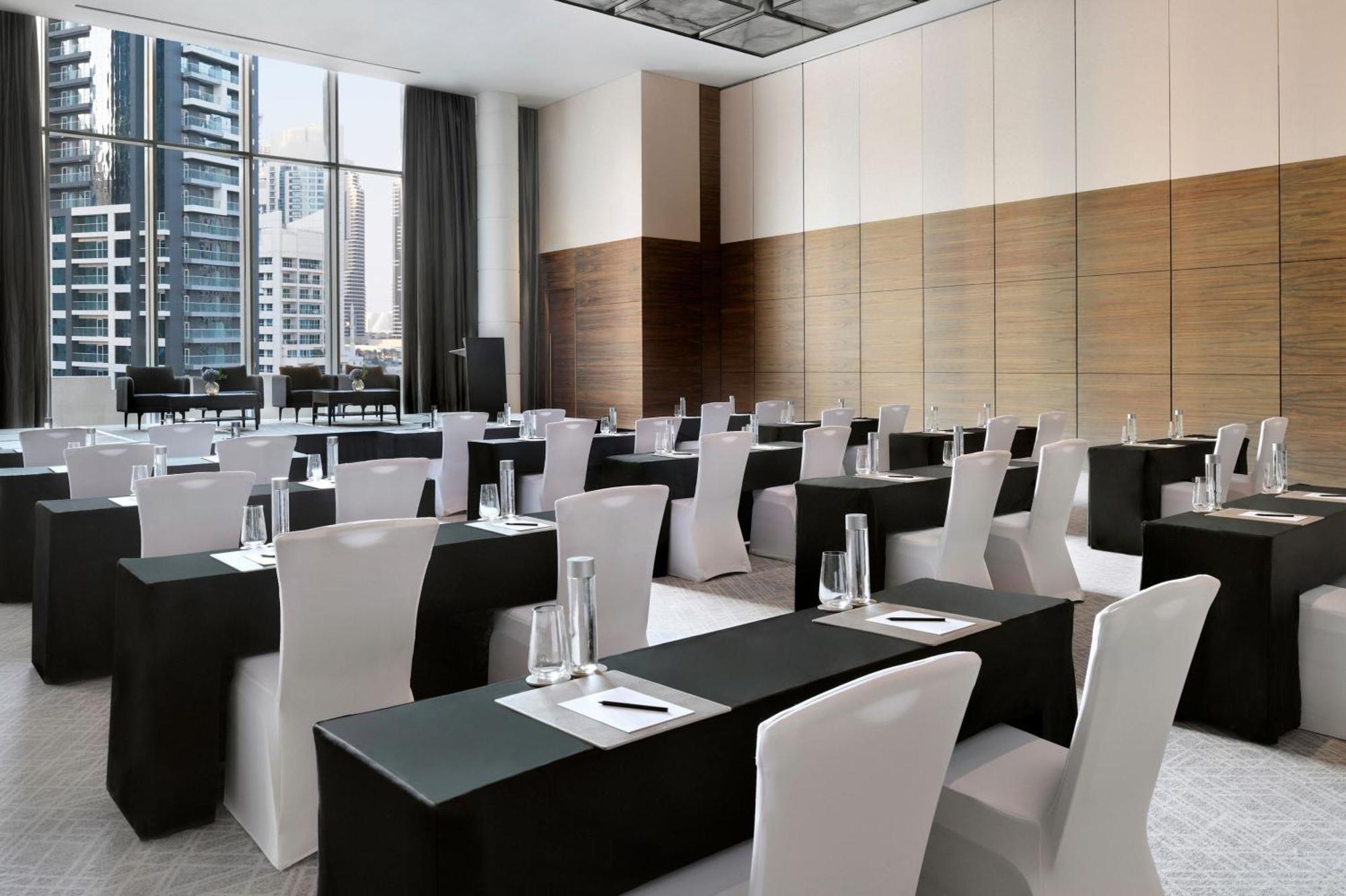 Jw Marriott Marina Hotel 5*