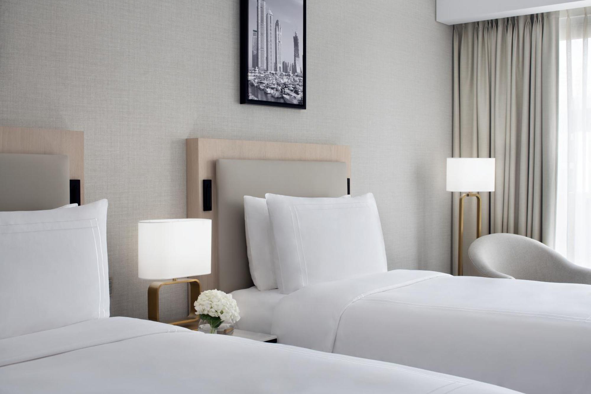 Hotel Jw Marriott Marina 5*